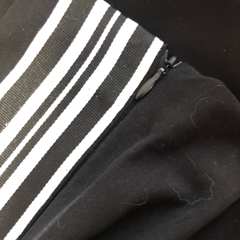 Black pants - Picture 3 of 5